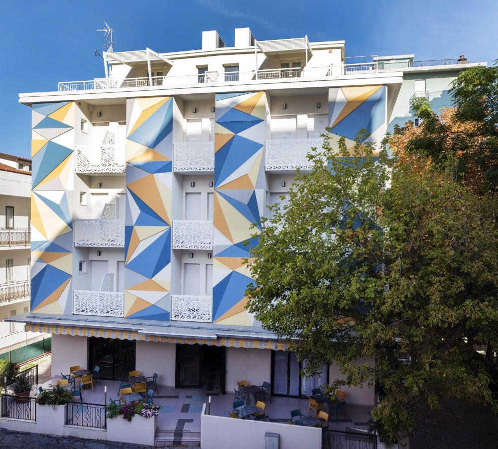 Color Hotel Rimini Exterior foto