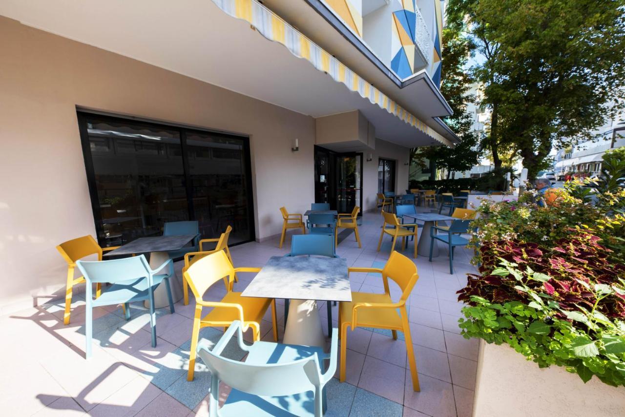 Color Hotel Rimini Exterior foto